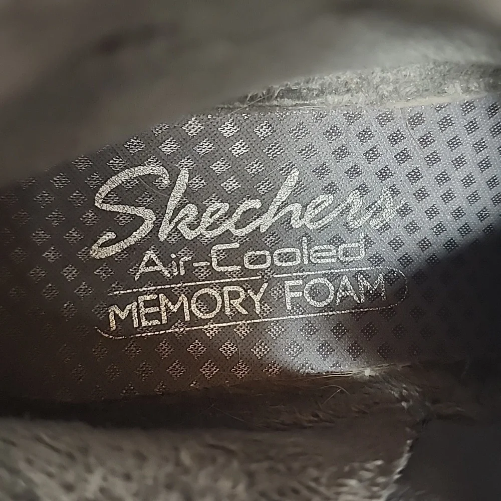 Skechers Air-cooled Memory Foam Womens Platform Sz 6 Gray Ankle Booties